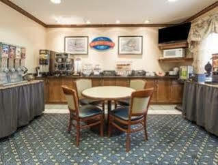 Hotel Baymont By Wyndham Waterford/burlington Wi Waterford